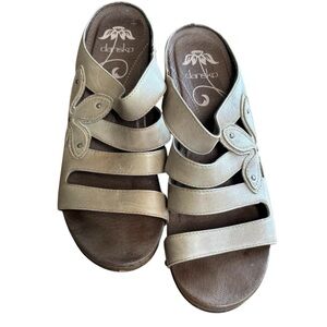 Dansko Women's Beige Strappy Butterfly Clog Mules